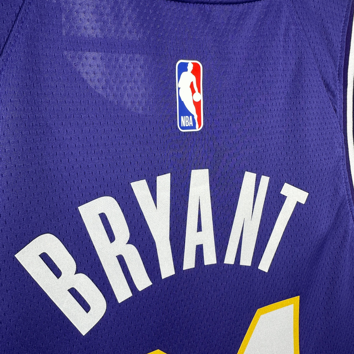 Maillot Los Angeles Lakers n° 24 – Édition spéciale – photo 8