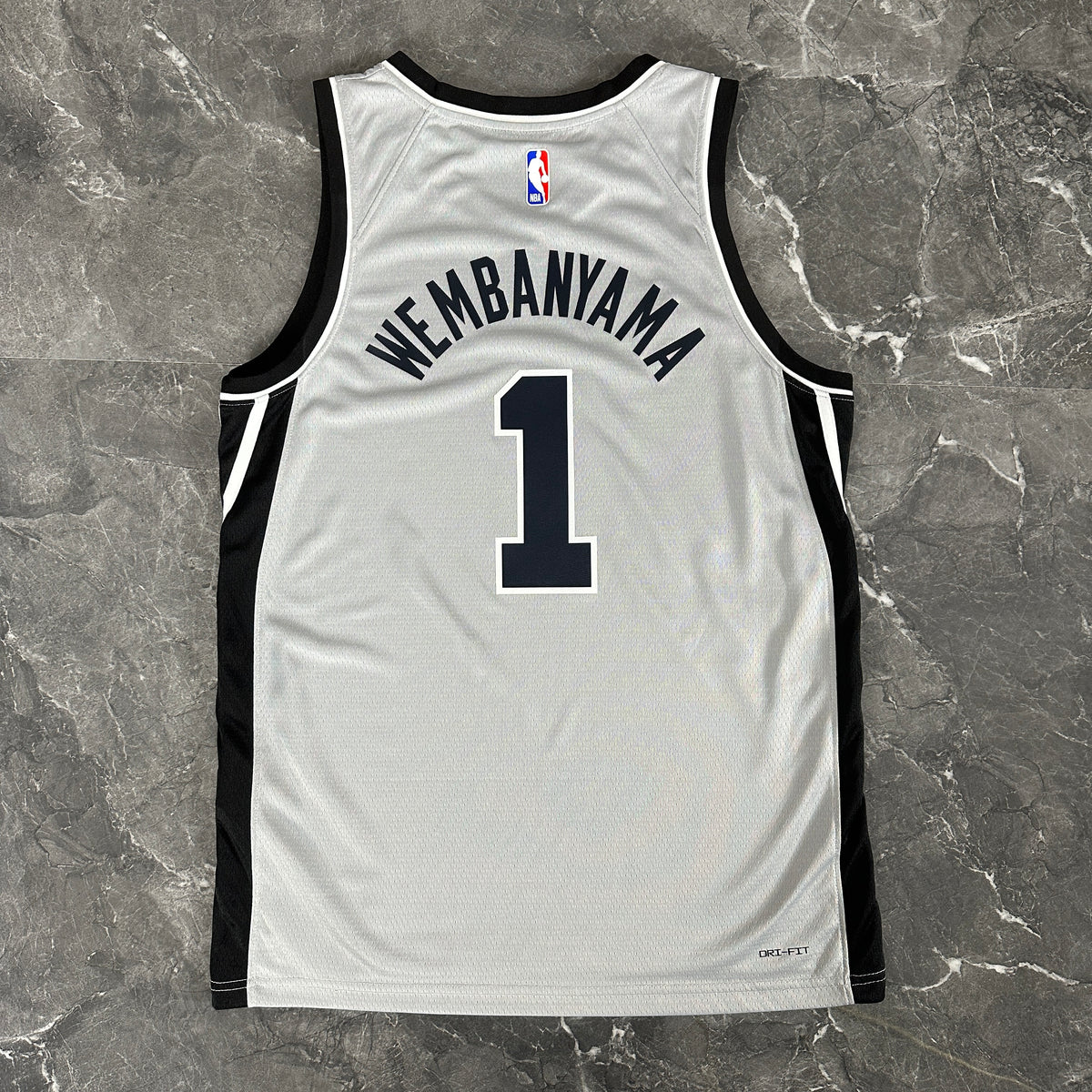 Maillot San Antonio Spurs n° 1 – Édition spéciale Gris – photo 12