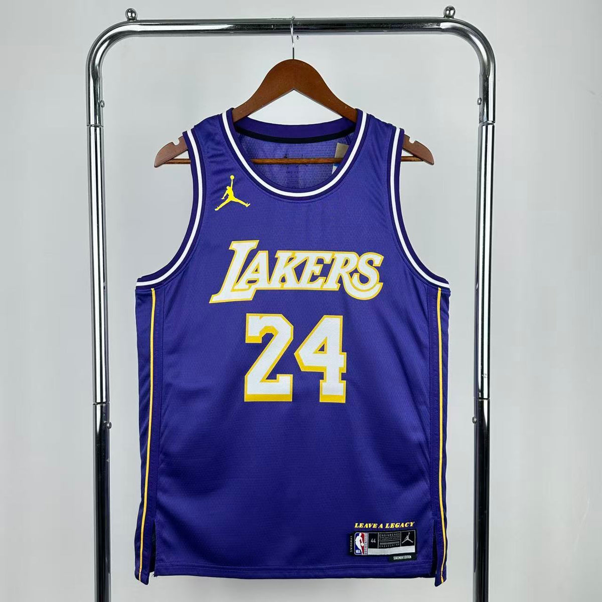 Maillot Los Angeles Lakers n° 24 – Édition spéciale – photo 1