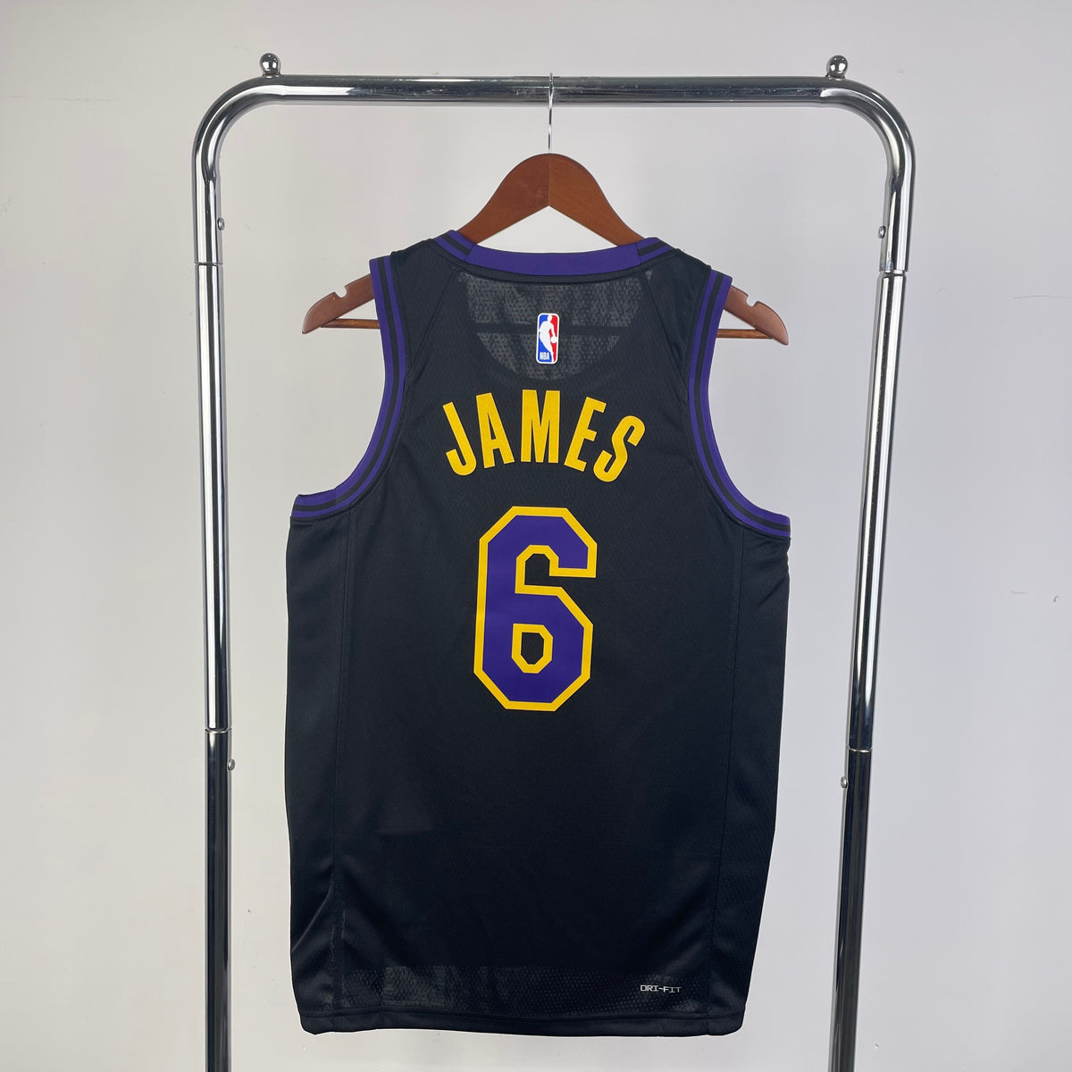 Maillot Los Angeles Lakers n° 6 – Édition Ville – photo 10