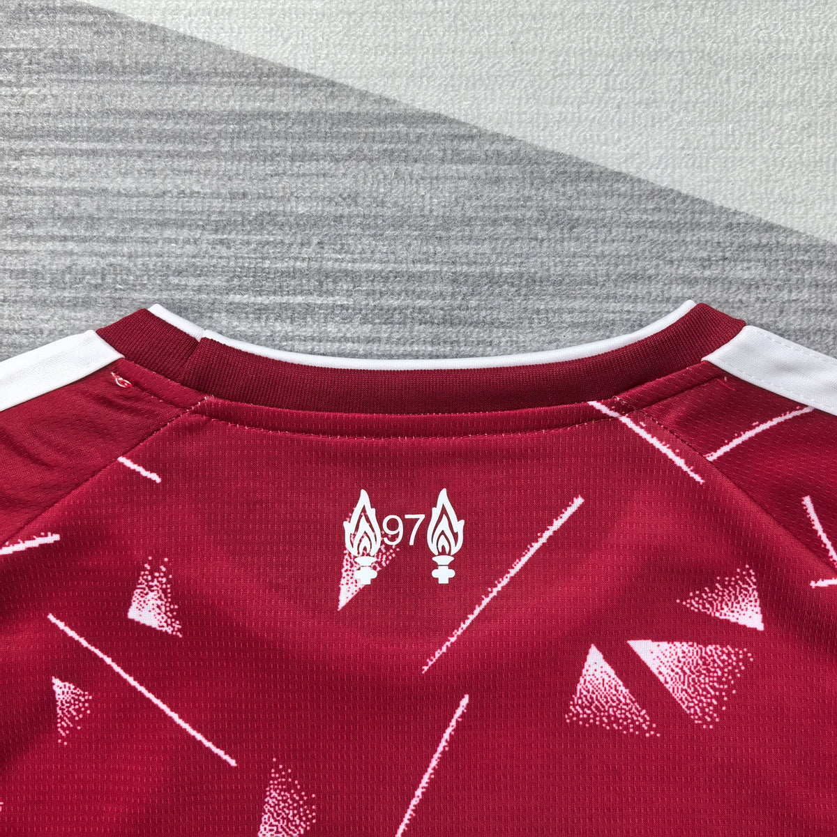 Liverpool Domicile 2026-2027 – photo 6