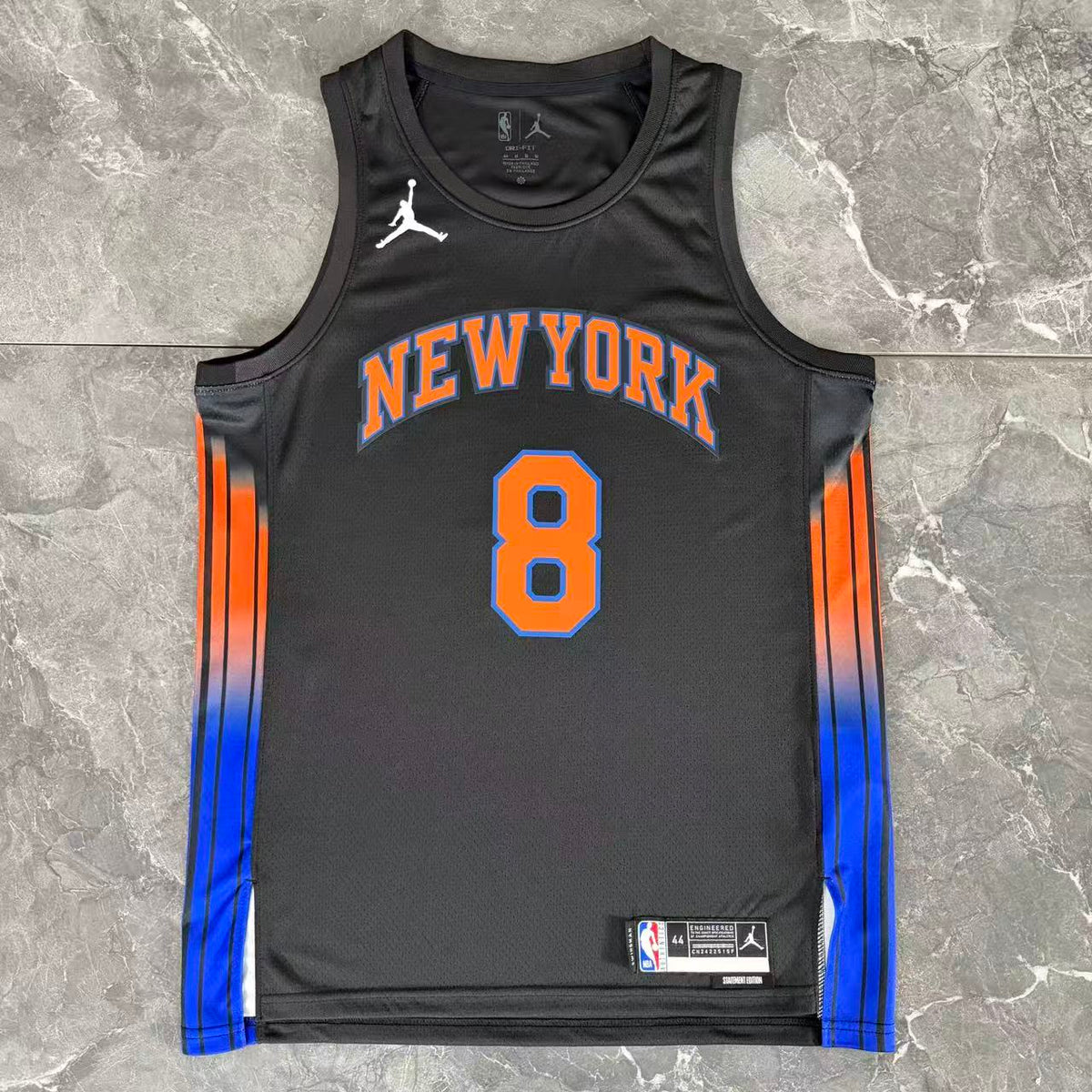 Maillot New York Knicks n° 8 – Motif Jordan – photo 8