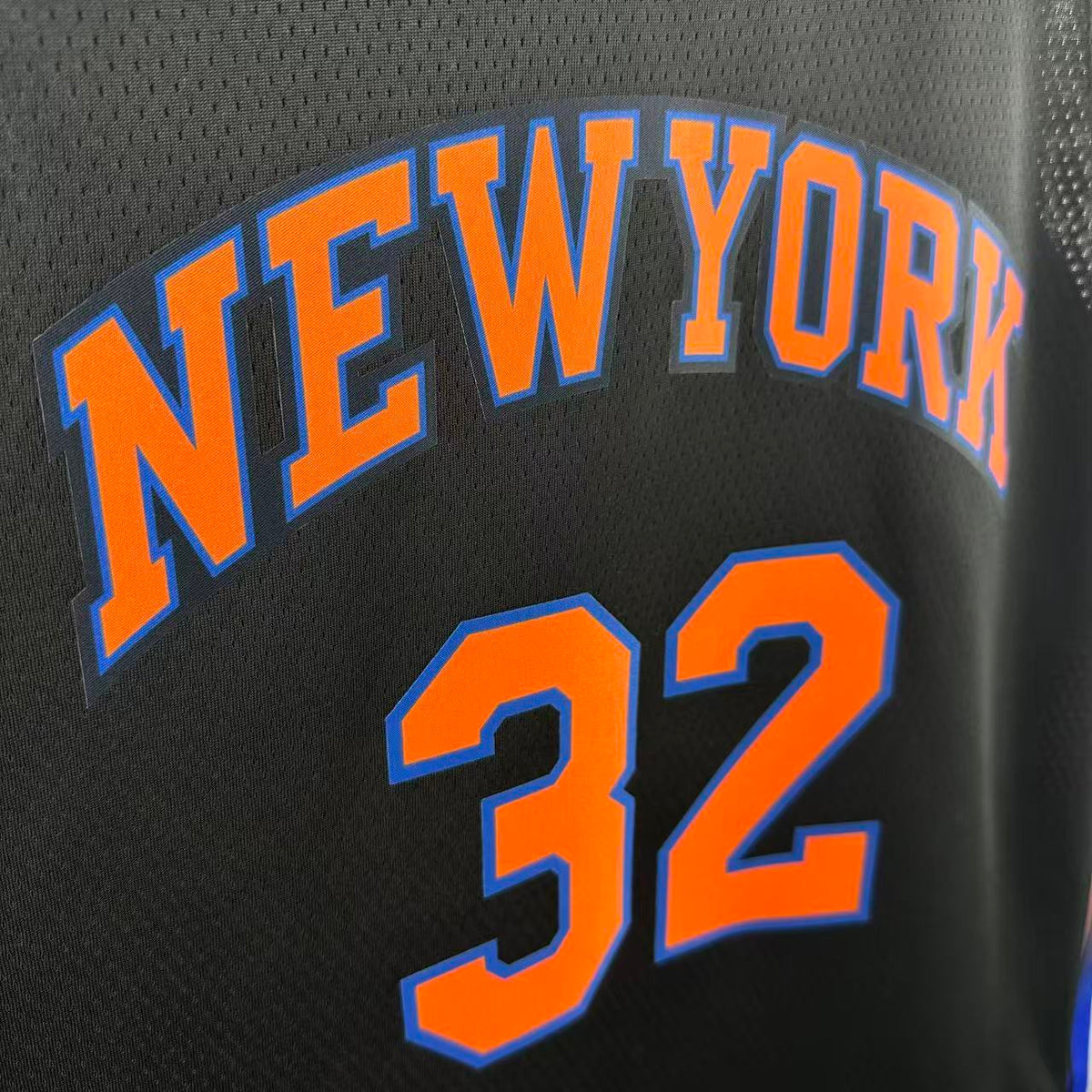 Maillot New York Knicks n° 32 – Édition spéciale – photo 3