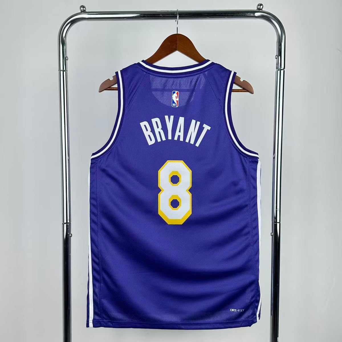 Maillot Los Angeles Lakers n° 8 – Édition spéciale – photo 2