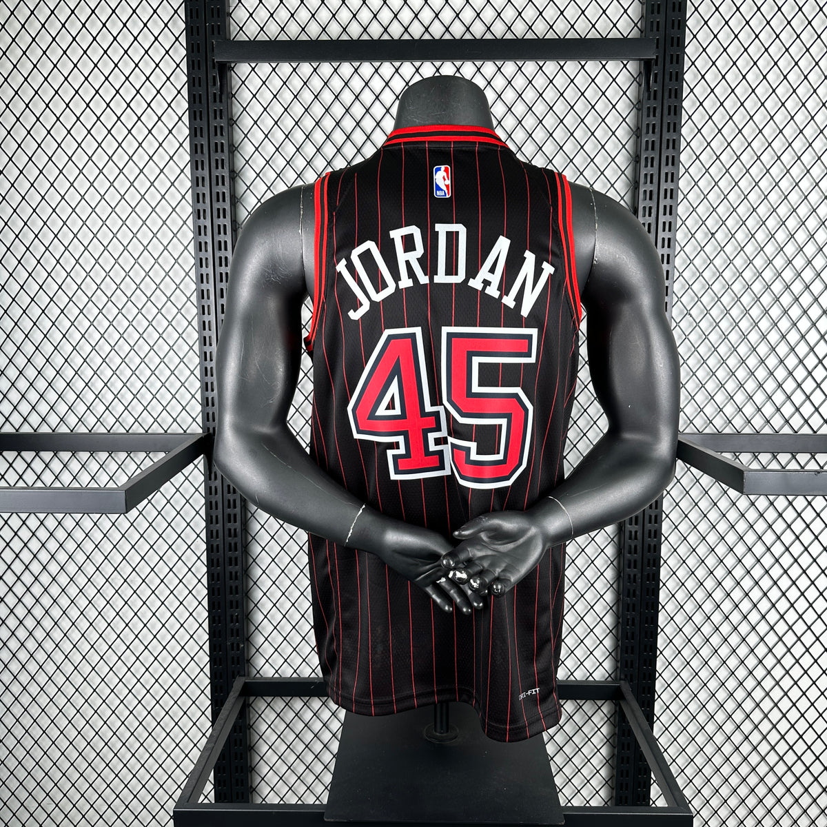 Maillot Chicago Bulls n° 45 – Édition spéciale – photo 4