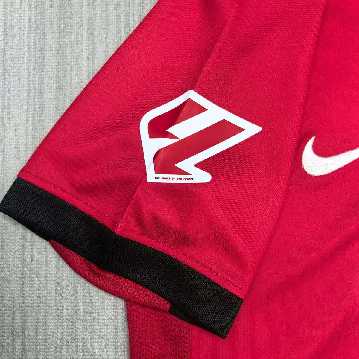 RCD Majorque Rouge et noir Domicile 2026 – photo 6