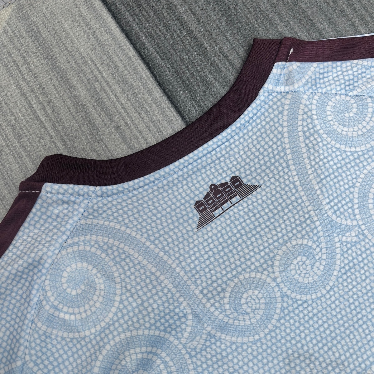 Aston Villa Troisième maillot Avec sponsor 2026-2027 – photo 6