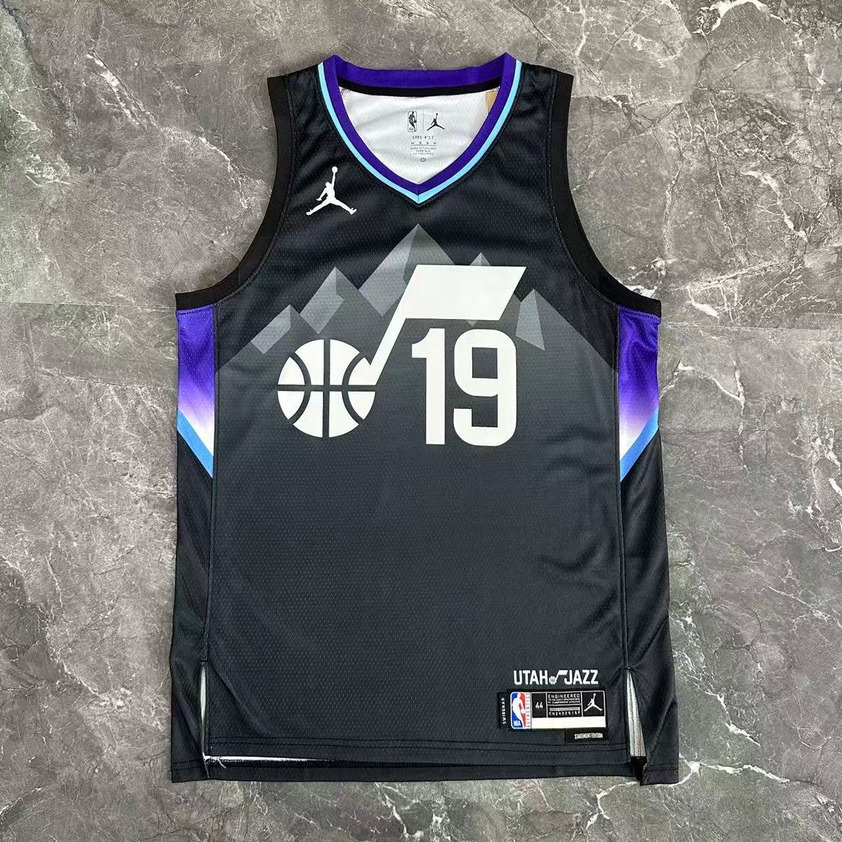 Maillot Utah Jazz n° 19 – Motif Jordan – photo 5