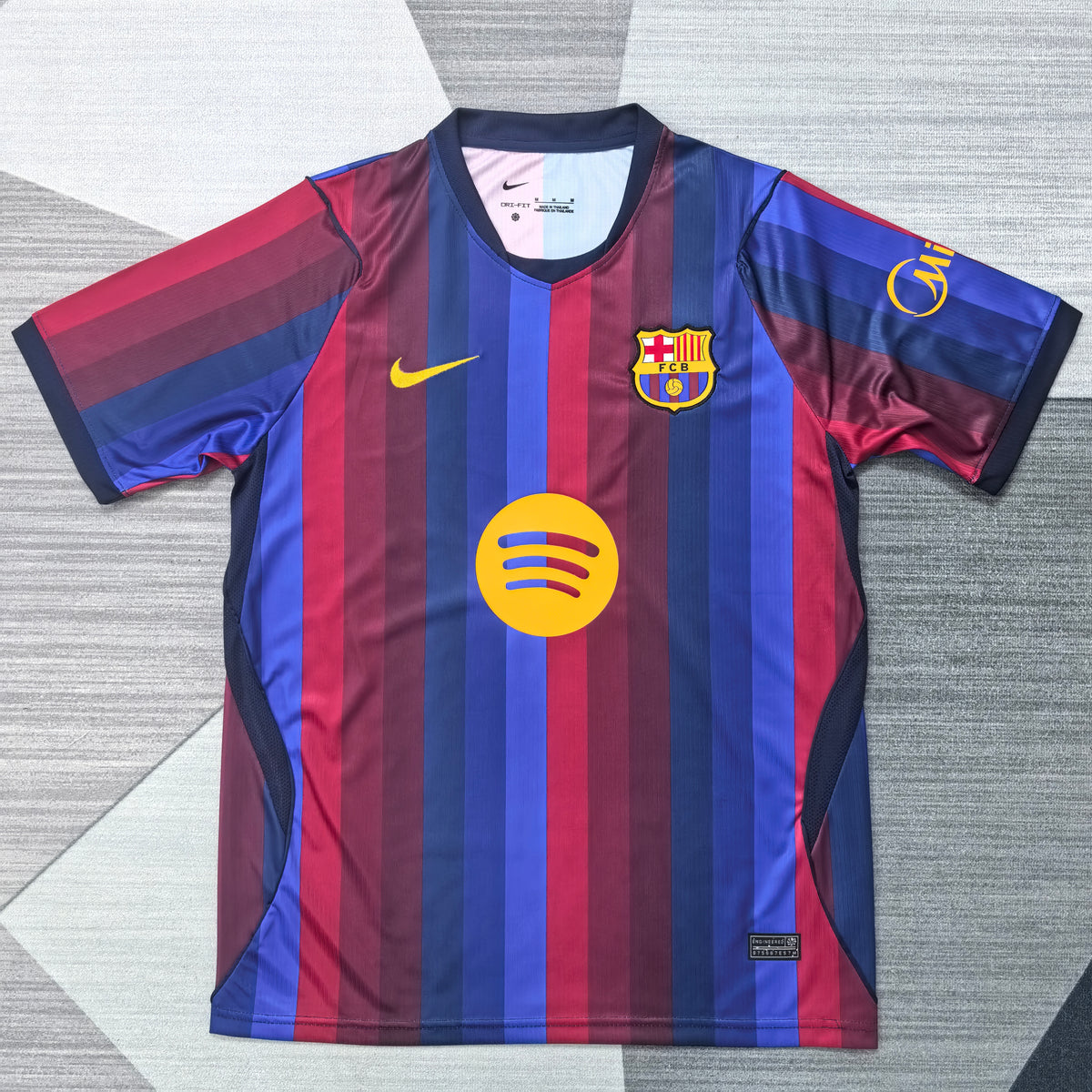 FC Barcelone Domicile 2026-2027 – Modèle 235416258 – photo 1