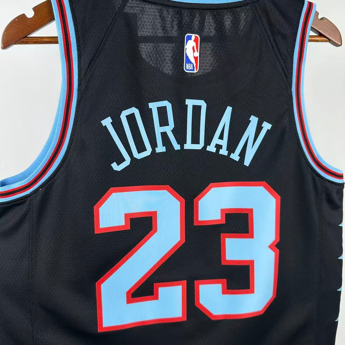 Maillot Chicago Bulls n° 23 – Édition Ville – photo 9